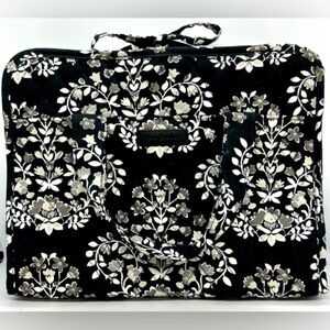 Vera Bradley hanging organizer in the "Chandelier Noir" pattern- NWT